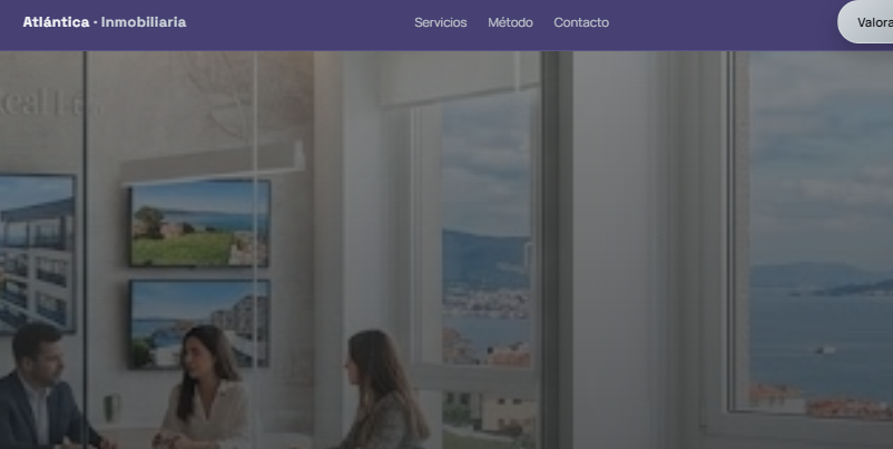 Portada de Atlántica Inmobiliaria con atención en oficina: diseño web para agencia inmobiliaria en Vigo